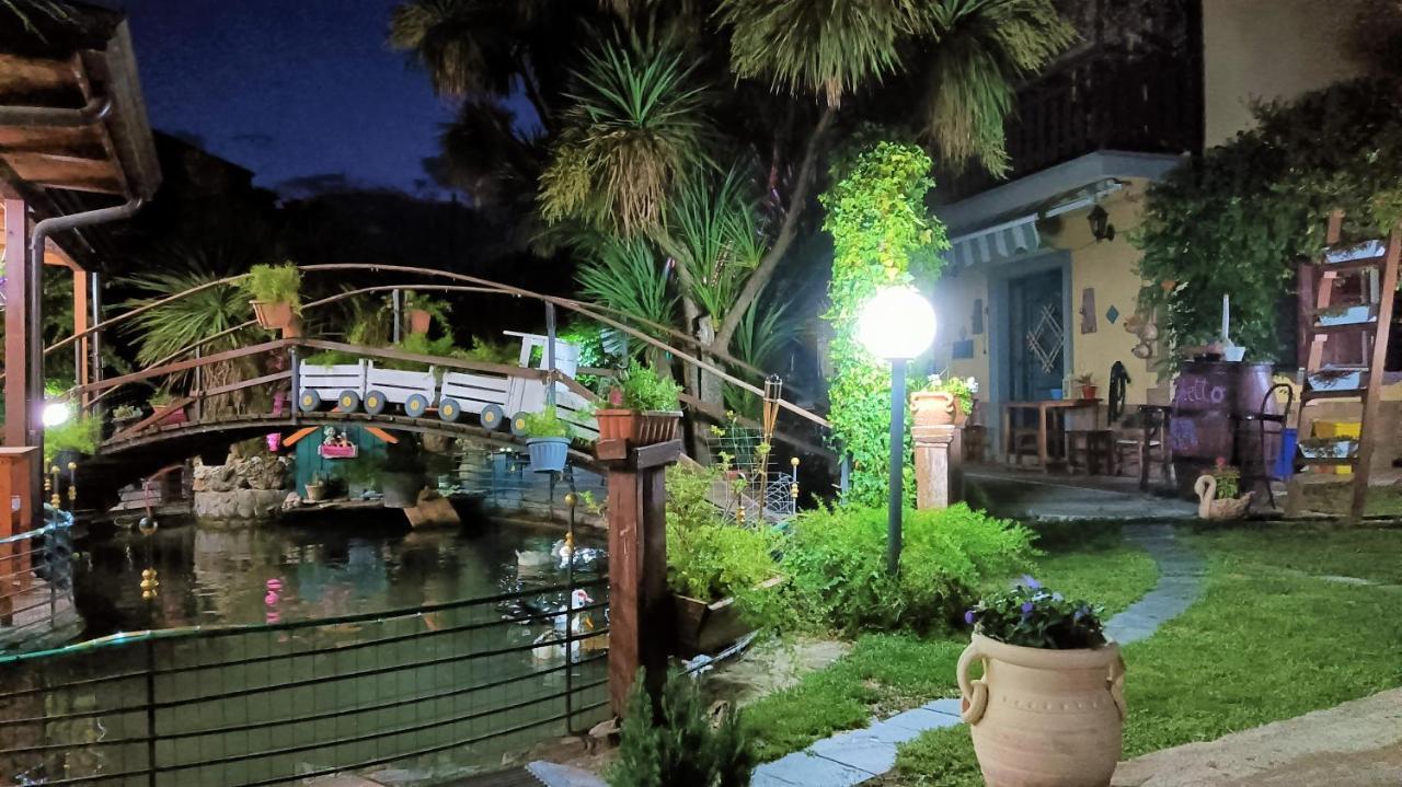 カストロヴィッラリ Il Laghetto Bed & Breakfast エクステリア 写真